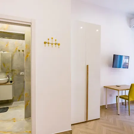 Essentia 4*