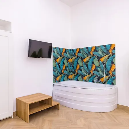 Essentia 4*