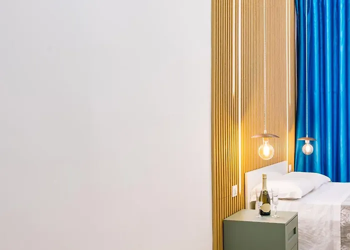 Essentia Bed & Breakfast 4*