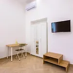 Essentia