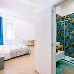 B&B Essentia