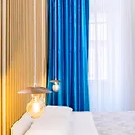 Essentia 4*