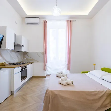 Essentia 4* Napels