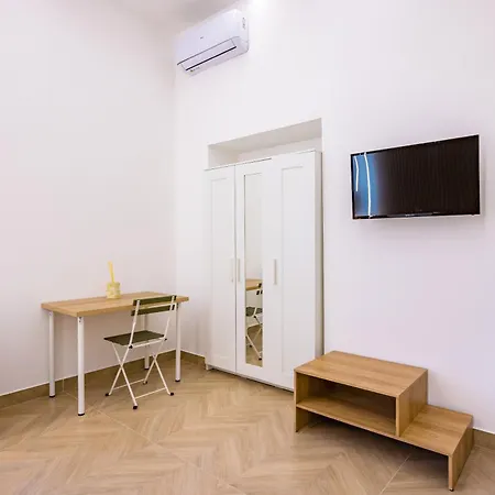 Essentia